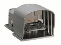 INTERRUPTEUR A PEDALE FERME 1NO+1NF CORPS METAL