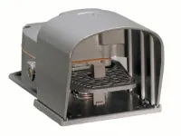 INTERRUPTEUR A PEDALE FERME AVEC DISPOSITIF DE VERROUILLAGE 2NO+2NF CORPS METAL